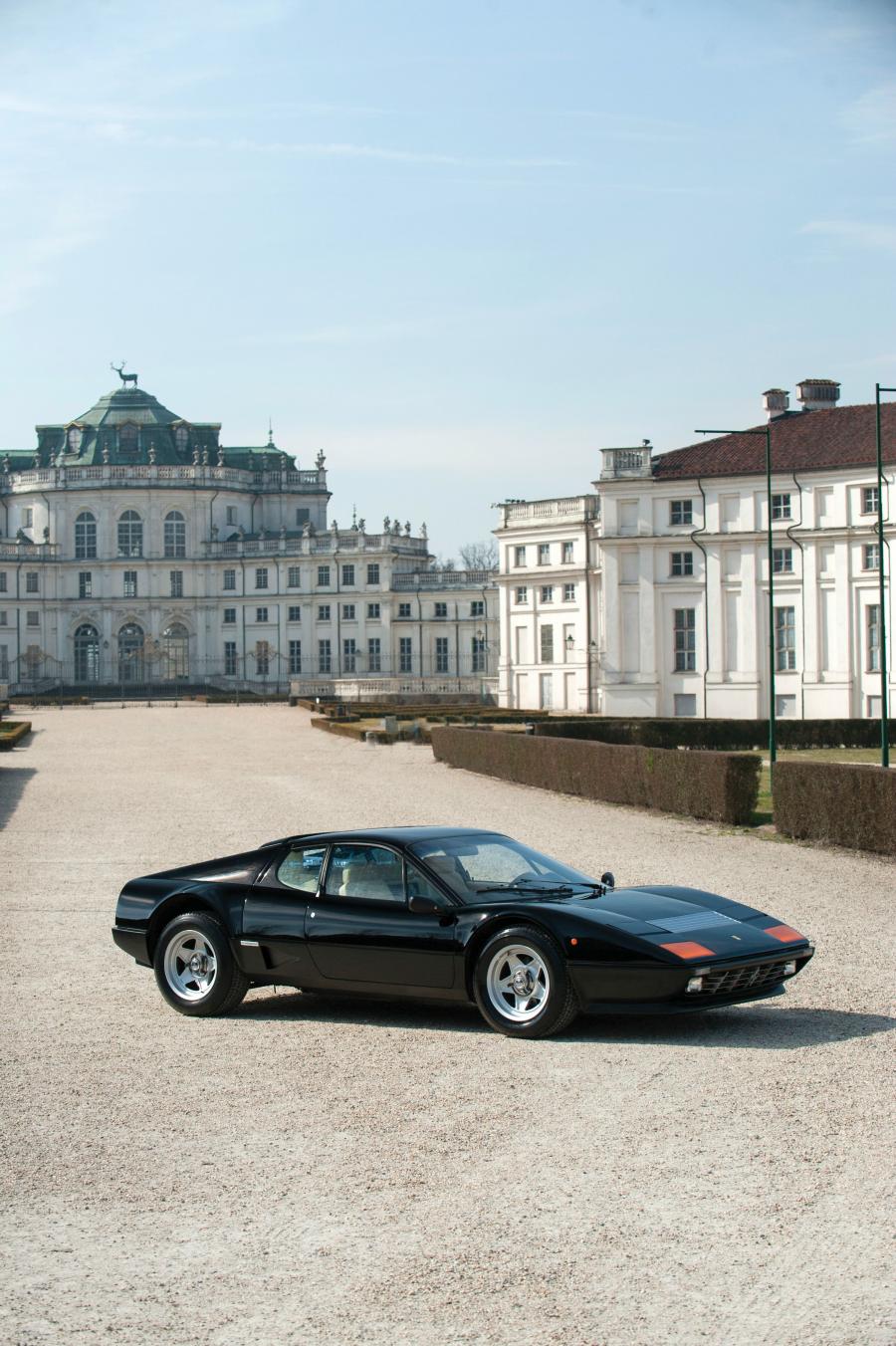  Ferrari 512 BBi 1981 года  (фото 9 из 31)